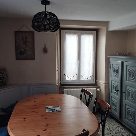 Maison De Village Dans Une Rue Calme Ax-les-Thermes Bagian luar foto